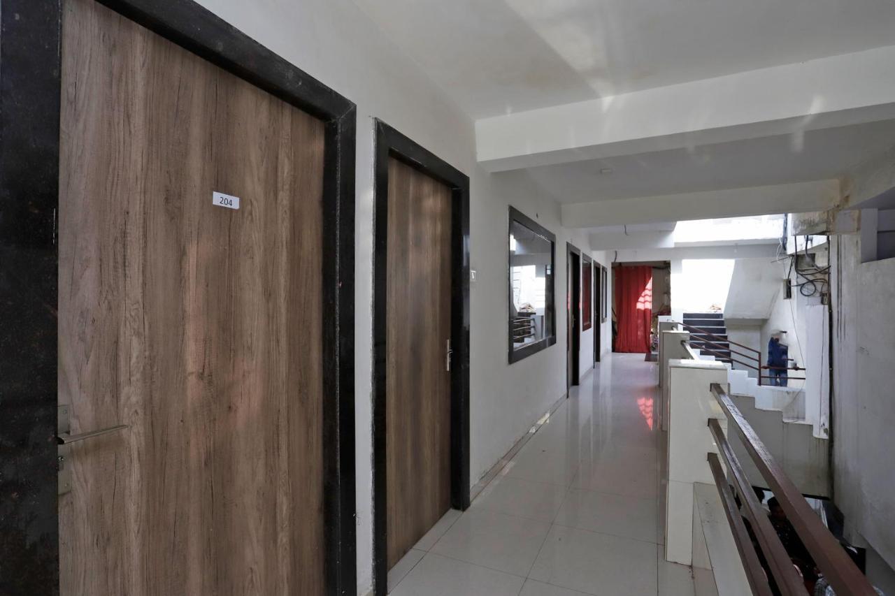 Spot On 39940 Shree Shine Hotel Satna Buitenkant foto