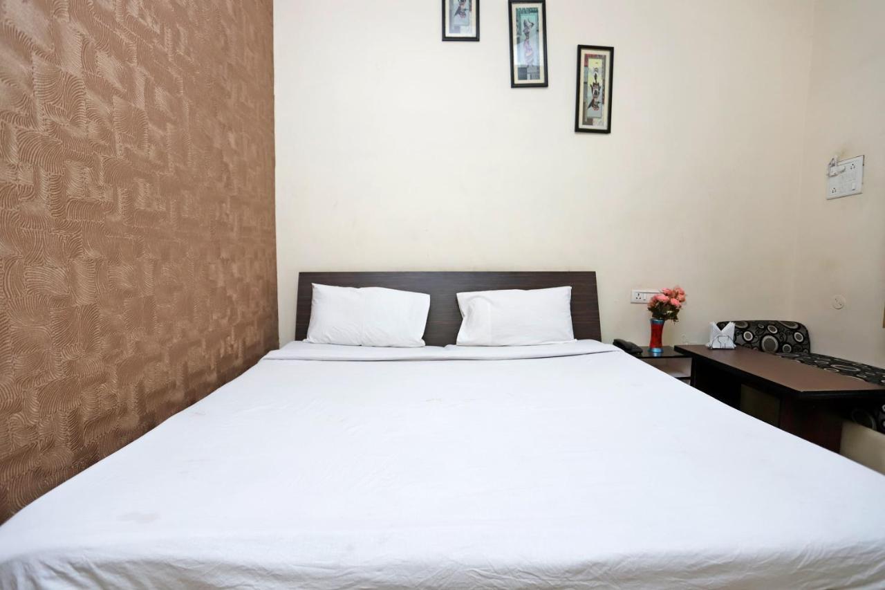 Spot On 39940 Shree Shine Hotel Satna Buitenkant foto